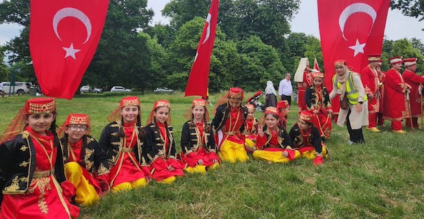 İngiltere Luton Türk Kültür Festivalinin dördüncüsü Temmuz'da