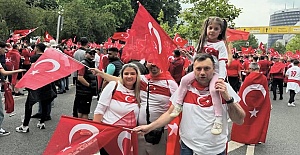 Almanya Euro 2024'ün gerçek ev sahibi Türk taraftarlar dünya basınının ilgisini çekti